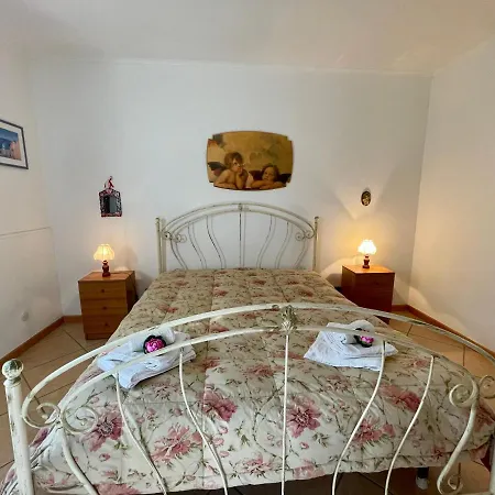 Ilenia Holiday home *
